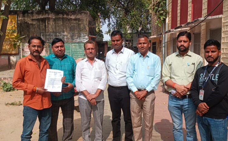 उनियारा में पत्रकारों पर जानलेवा हमला करने वालों के ख़िलाफ़ कानूनी कार्रवाई करने हेतु मुख्यमंत्री के नाम तहसीलदार को सौंपा ज्ञापन।
