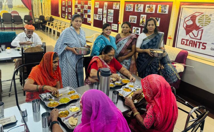 निरूपा पटवा ने मनाया वृद्ध जनो के साथ सर्द सुबह