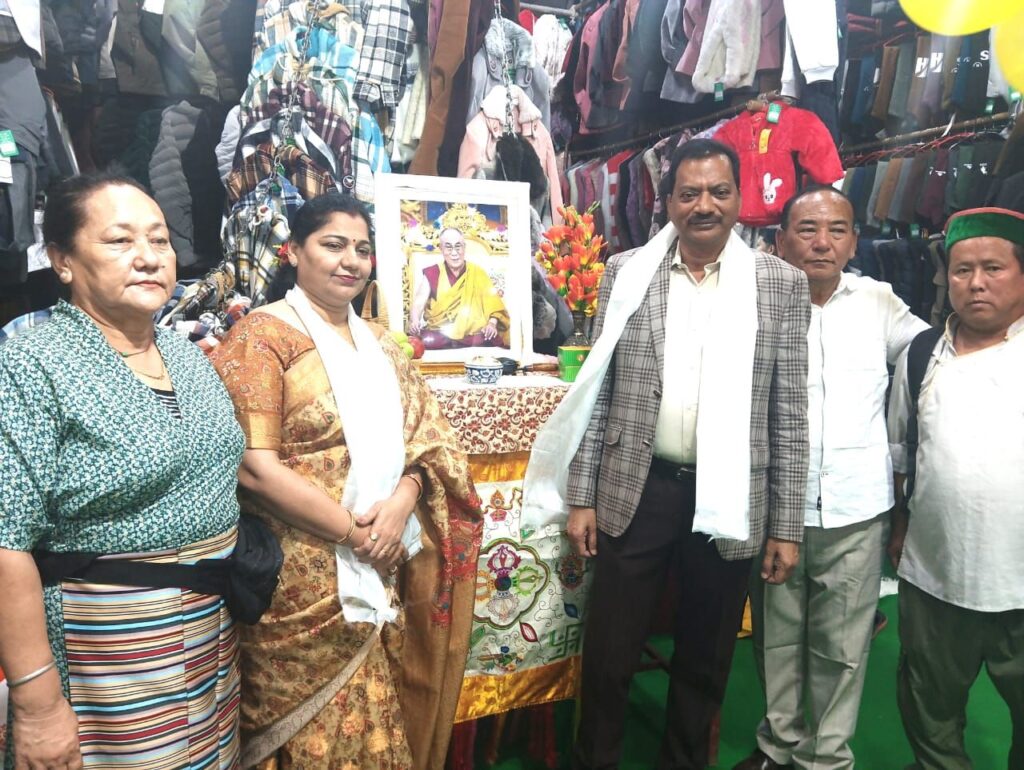 इलाइट चौराहे पर तिब्बती मार्केट का सज गया गर्म कपड़ों का बाजार 1 img 20241105 wa00282272257019291489138