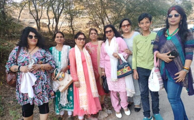  किटी क्लब झांसी के सदस्यों को धार्मिक स्थलों की यात्रा कराने का संकल्प लिया गया!
