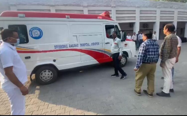 आपात परिस्थितियों से निपटने के लिए रेलवे अस्पताल में मॉक ड्रिल