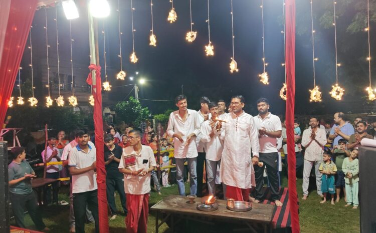  जोधपुर के प्रतापनगर में युवाओं ने गणेश चतुर्थी पर किया भव्य आयोजन, 11 किलो लड्डू का लगाया भोग